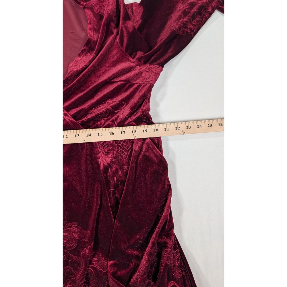 Torrid Burgundy Velvet Embossed Damask Wrap Dress V-Neck Long Sleeve Plus Size 2 - Picture 6 of 9